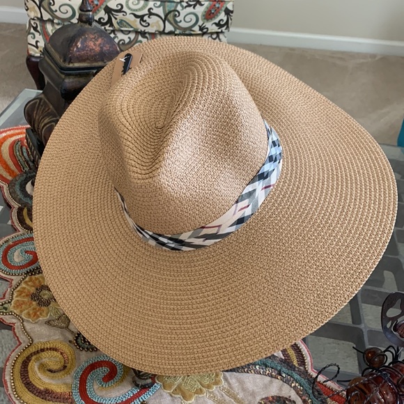 Hat🔥 - Picture 3 of 5